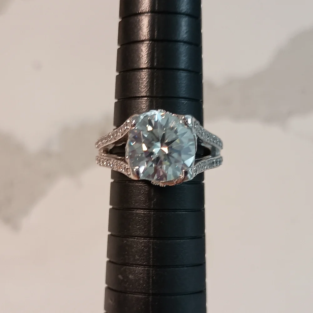 5.57 Ct  Ice White Round Moissanite Diamond Engagement Ring Silver Size 7 - Picture 6 of 13